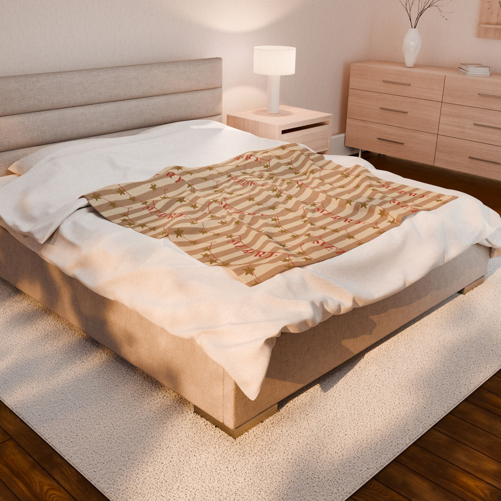 Merry Garland Velveteen Plush Blanket — Cozy Holiday Throw with Star & Banner Design