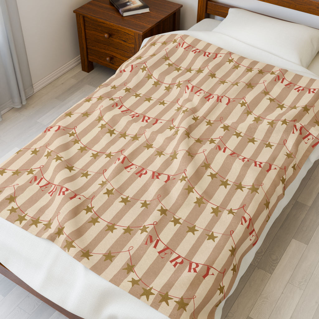 Merry Garland Velveteen Plush Blanket — Cozy Holiday Throw with Star & Banner Design
